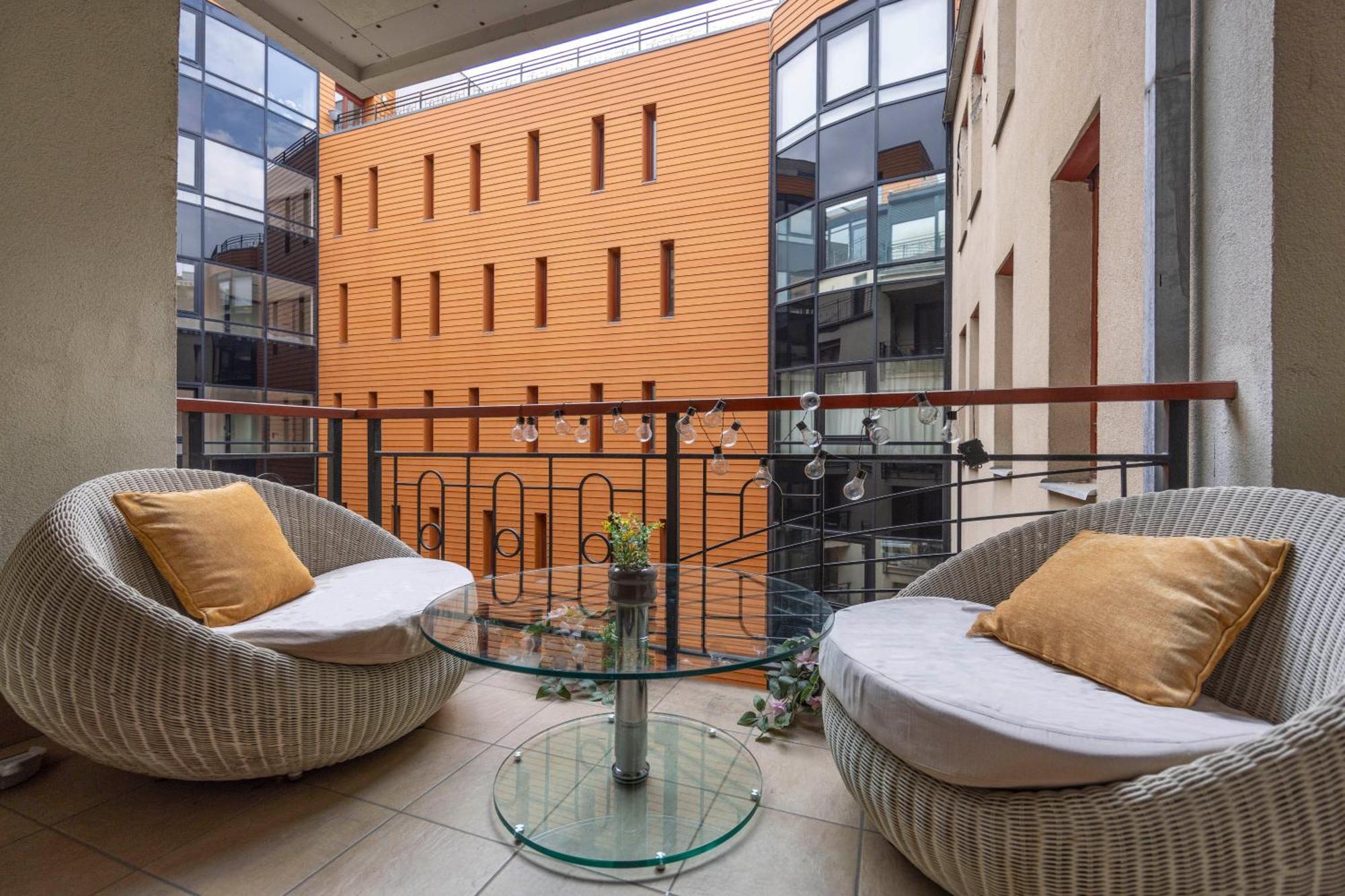 Exclusive Central Suite With Balcony By Prestige Homes Budapest Exterior photo